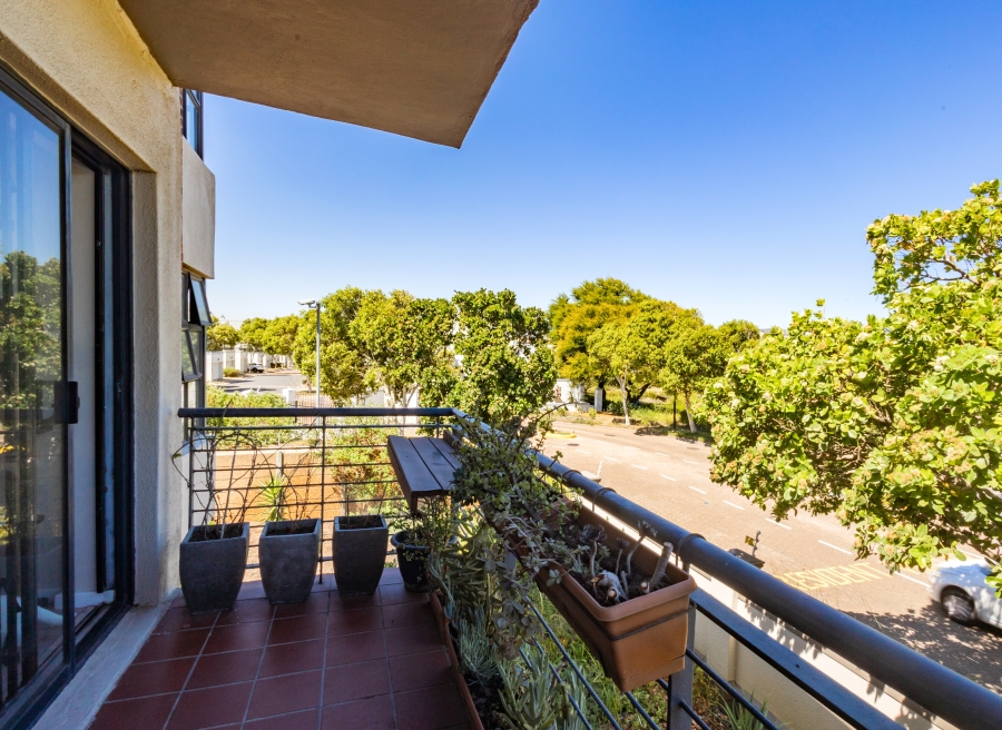 2 Bedroom Property for Sale in Royal Ascot Western Cape